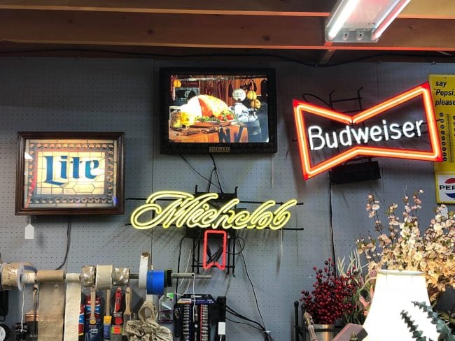 3 Areas to Display your Vintage Neon Signs